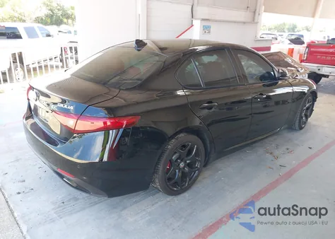 2020 Alfa Romeo Giulia Sport Rwd z USA, uszkodzony, nr VIN ZARFAMAN7L7625649